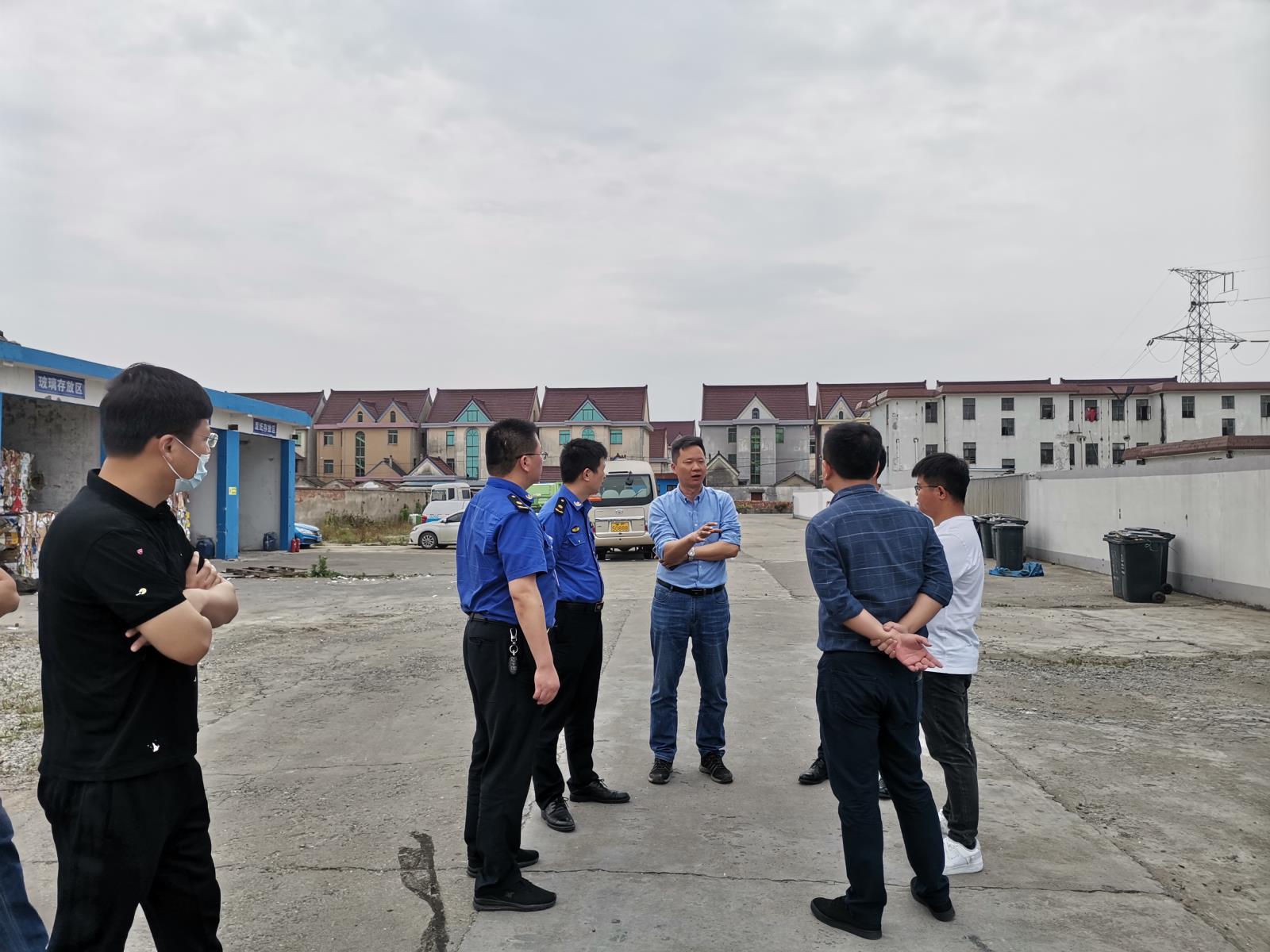 港區再生資源分揀中心實(shí)地參觀(guān).jpg